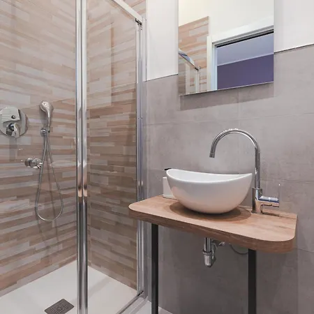 Arcobaleno Via Udine 19 Gasthuis Triëst